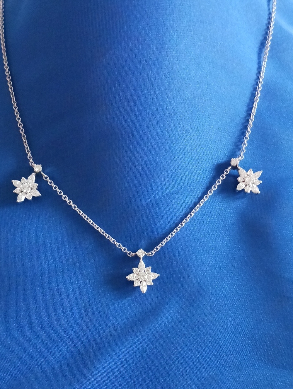 KWIAT 18KT DIAMOND STAR NECKLACE
